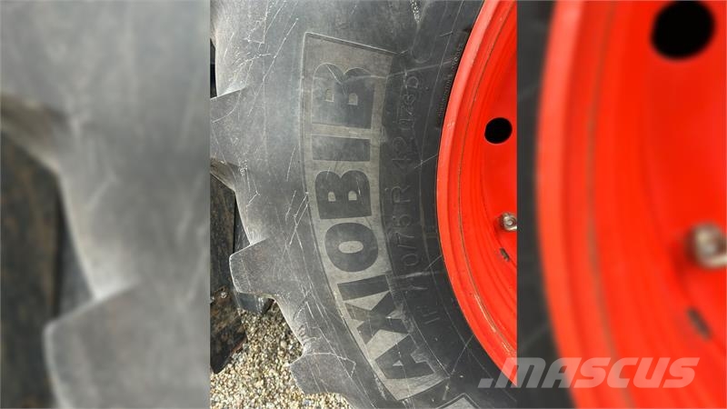 CLAAS AXION 920 CMATIC Traktorer