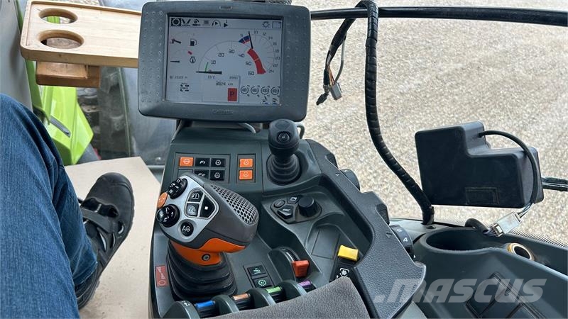 CLAAS AXION 920 CMATIC Traktorer