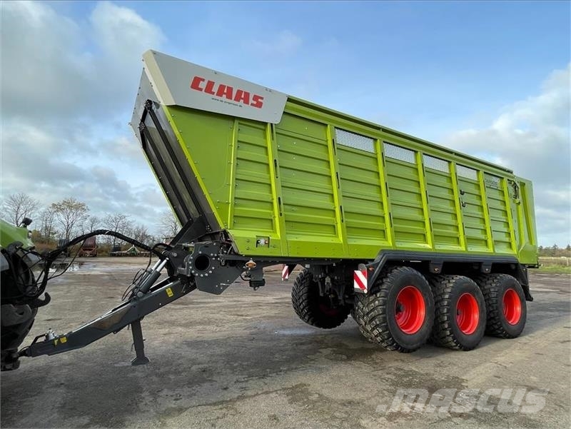 CLAAS CARGOS 760 BUSINESS TRIDEM ملقمات خلاط