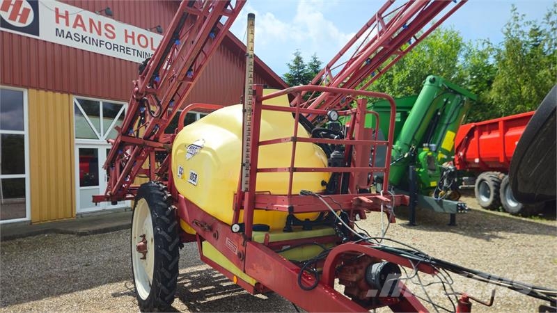 Hardi Commander 2800 الرشاشات