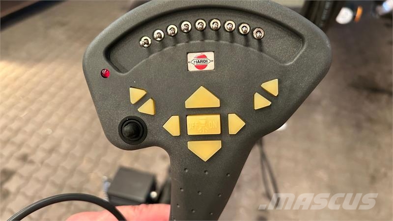 Hardi Navigator 4000 24 mtr. DDZ الرشاشات