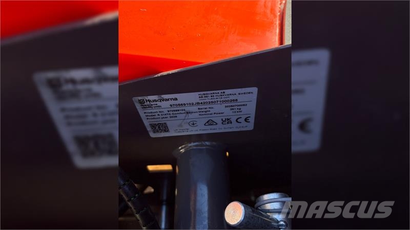 Husqvarna R214TC. inkl. 103cm klipperdæk ركوب الحشائش