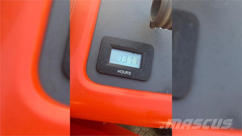 Husqvarna R214TC. inkl. 103cm klipperdæk ركوب الحشائش