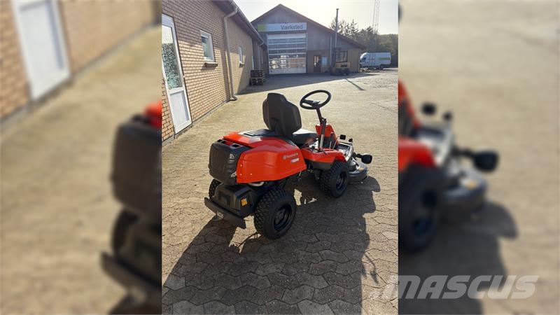 Husqvarna R214TC. inkl. 103cm klipperdæk ركوب الحشائش