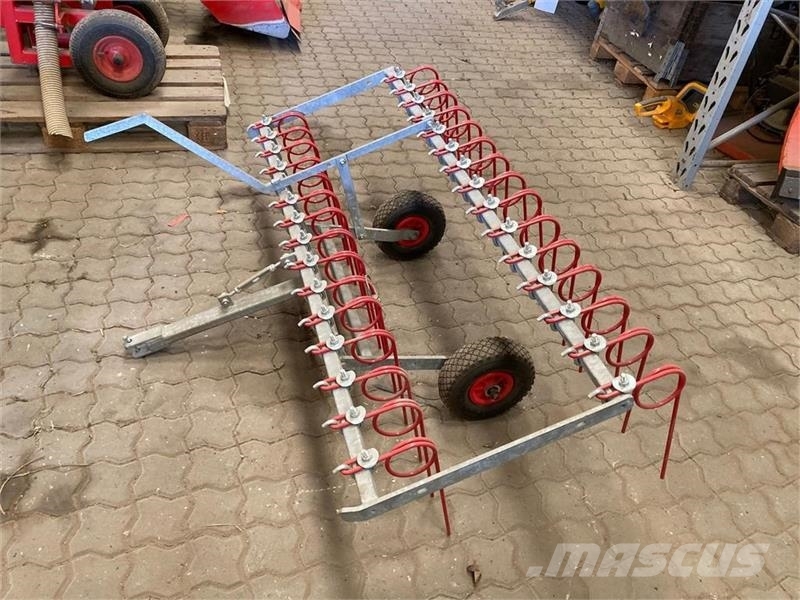 KT GÅRDSPLADSRIVE 1,5M Agricultura - Outros
