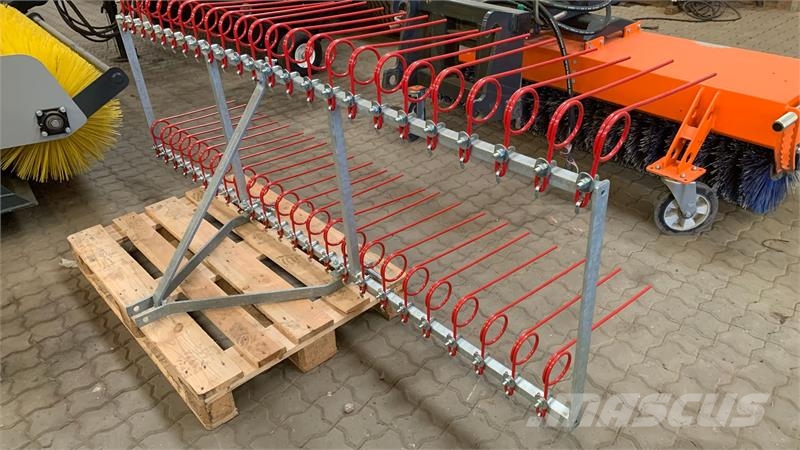 KT Gårdsplasrive 2.40 mtr. Muud põllumajandusmasinad