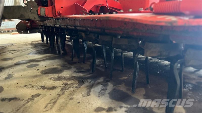 Kuhn NC 4000 HR 4004 NC rotorharve 32 rk. Kombinované sejačky