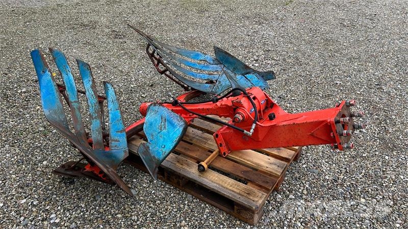 Kuhn udbygningsfure VM 152/153 NSH NSH med VL riste und محاريث عكسية