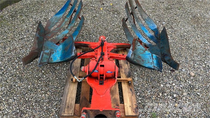 Kuhn udbygningsfure VM 152/153 NSH NSH med VL riste und محاريث عكسية