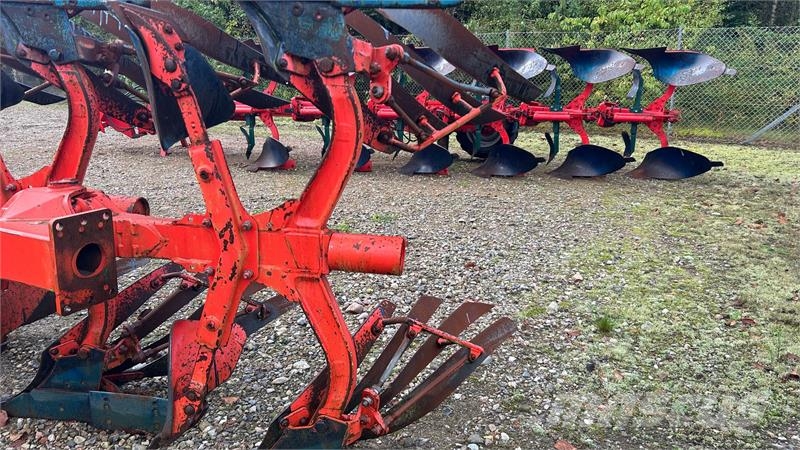 Kuhn udbygningsfure VM 152/153 NSH NSH med VL riste und Wentelploegen