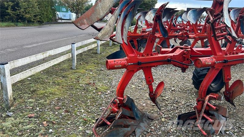 Kuhn udbygningsfure VM 152/153 NSH NSH med VL riste und محاريث عكسية