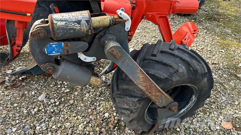 Kuhn Vari-Master 153 Model NSH med T underplove Plugovi obrtači
