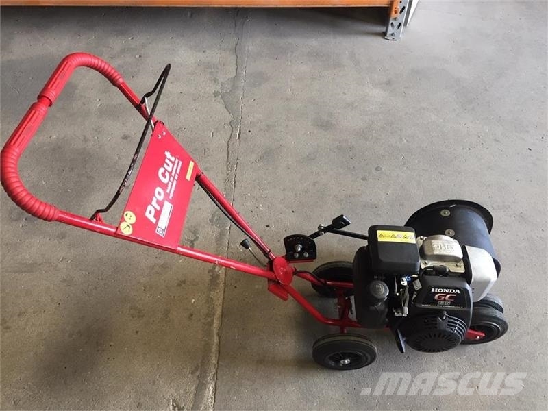 Pro-Cut Rough, trim and surrounds mowers