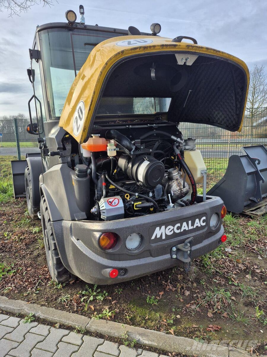Mecalac AX 700 Cargadoras sobre ruedas