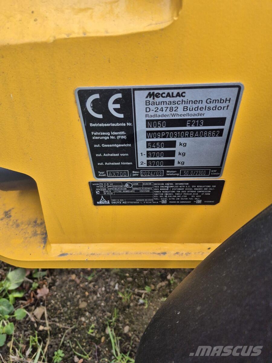 Mecalac AX 700 Cargadoras sobre ruedas