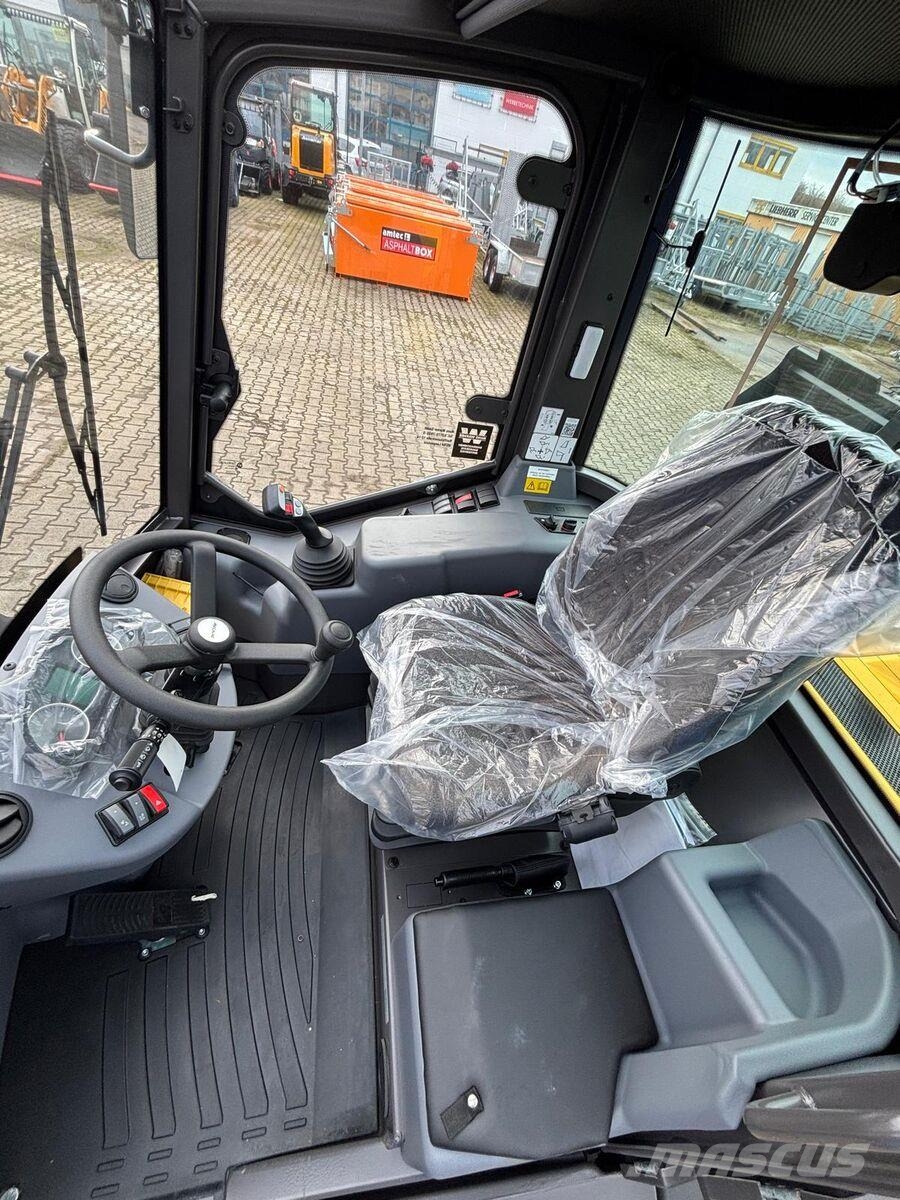 Mecalac AX 700 Teleskopski utovarivači točkaši