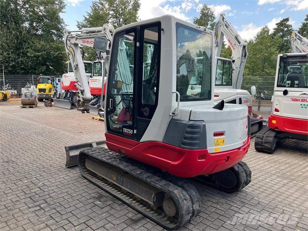 Takeuchi TB 250-2 V3 Minibagger < 7t