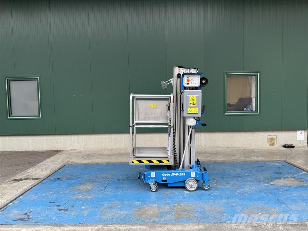 Genie AWP-25S AC Andere Arbeitsbühnen