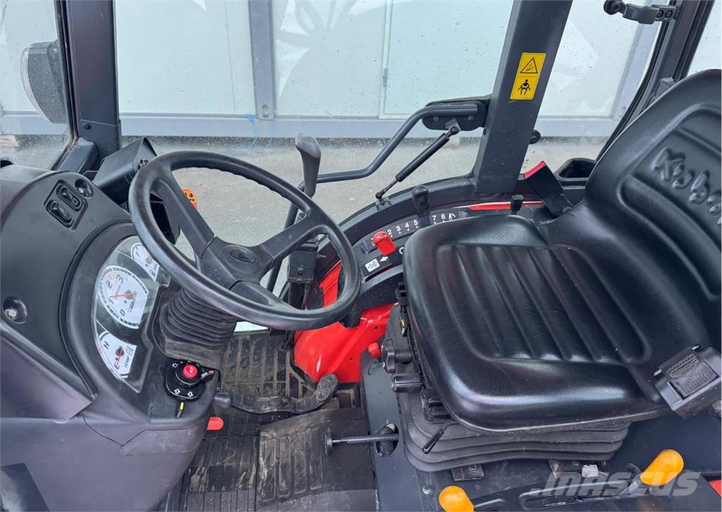 Kubota B2530 Traktor Vlečné vozíky