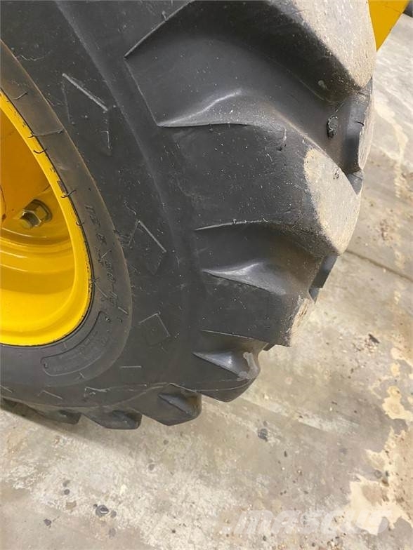 John Deere 310SJ 反铲装载机