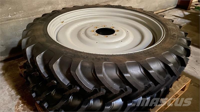 Alliance 12,4R46 (300/95R46) الإطارات والعجلات والحافات