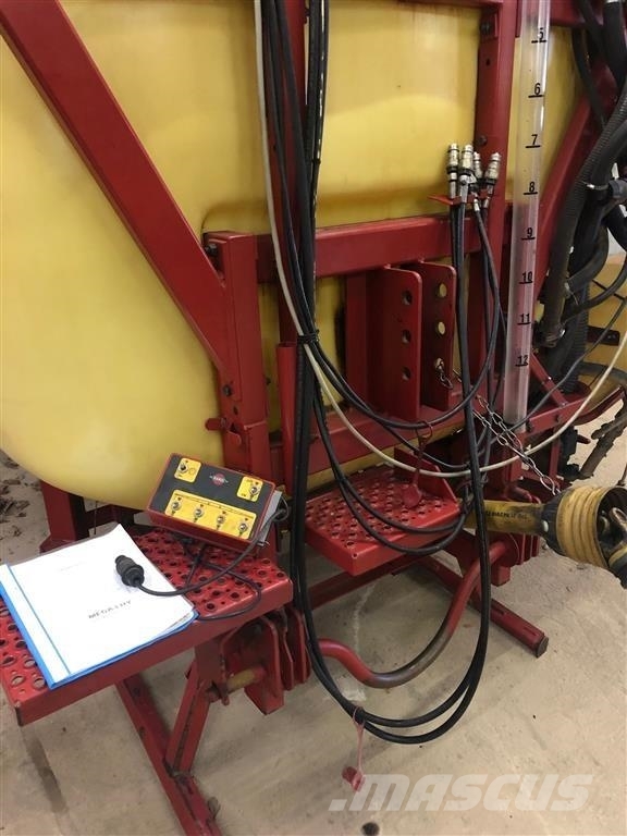Hardi 16 meter Trailed sprayers