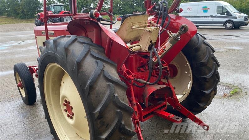 IH 434 Tracteur