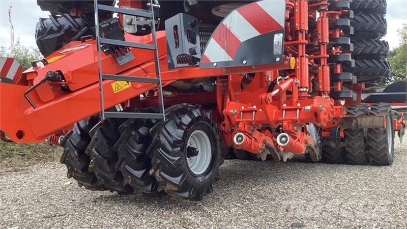 Kuhn 6m Espro 6000RC MIX Combination drills