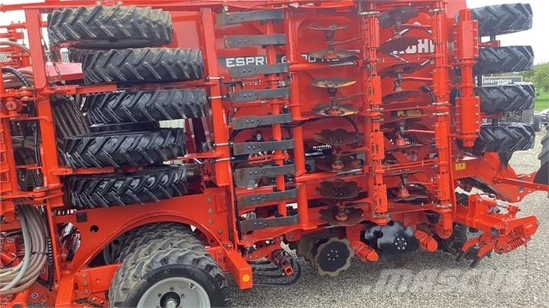 Kuhn 6m Espro 6000RC MIX Combination drills