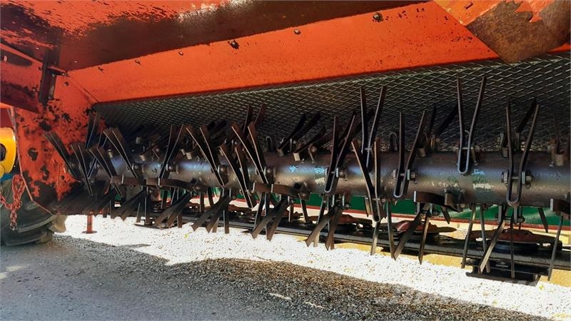 Kverneland 3132MT m/Crimper Schwader