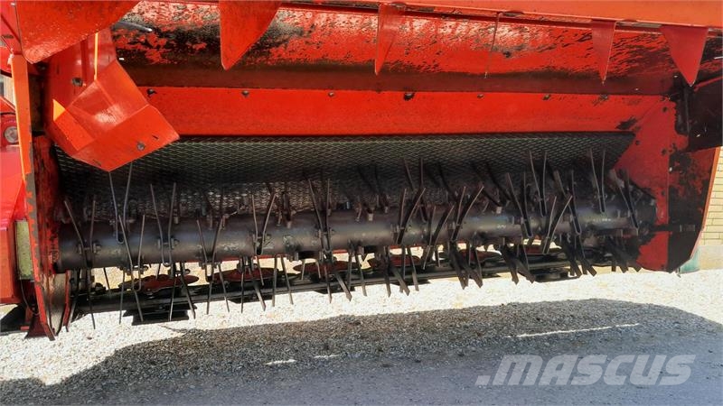 Kverneland 3132MT m/Crimper Schwader
