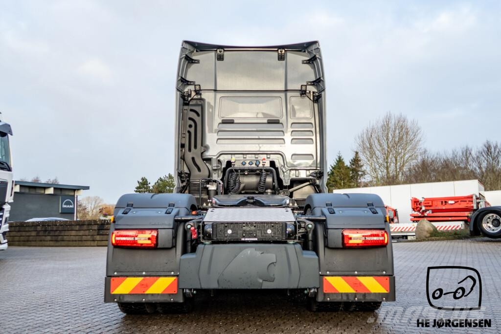 MAN TGX 26.520 6x2/2 BL SA “Individual Lion S” Sattelzugmaschinen