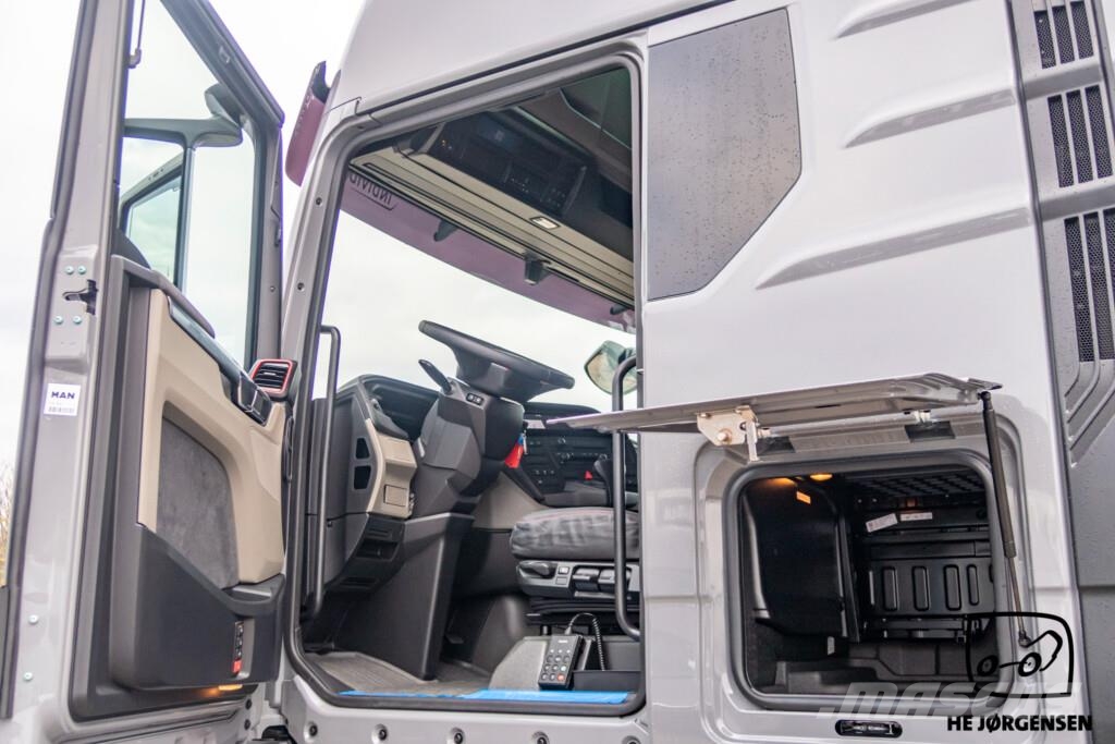MAN TGX 26.520 6x2/2 BL SA “Individual Lion S” Sattelzugmaschinen
