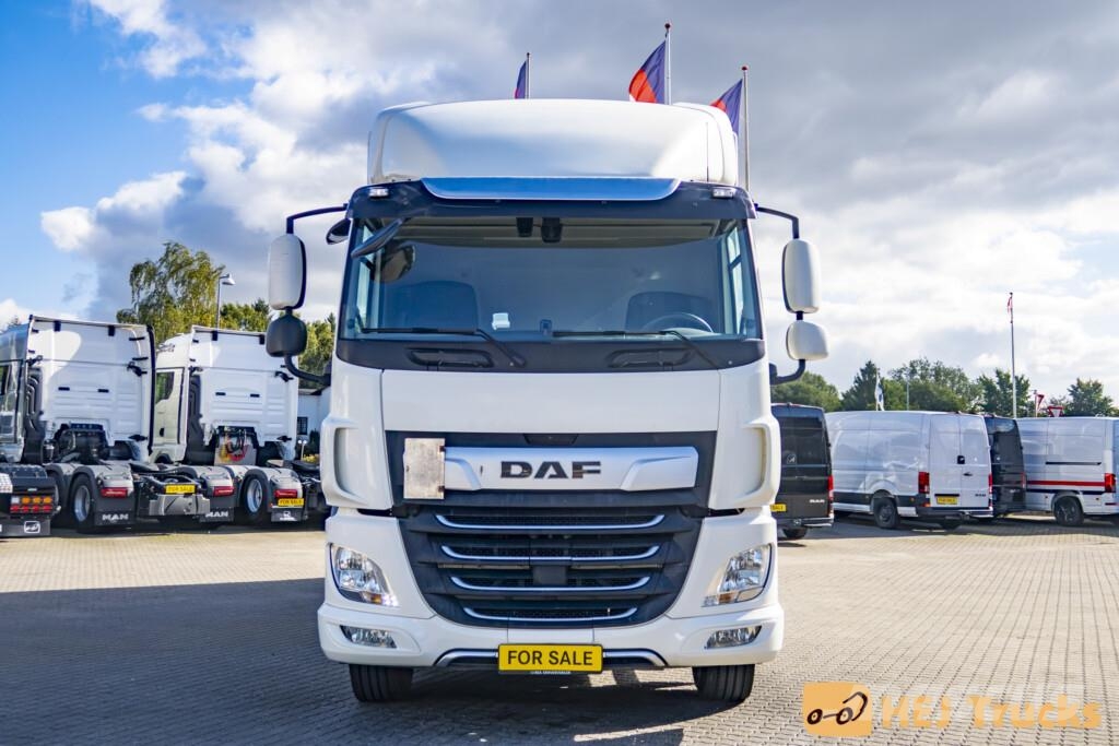 DAF CF320 FA 4X2 m. Box/Lift (18-Pallers) Sanduk kamioni