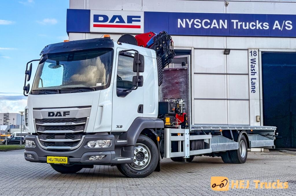DAF XB 260 FA 4x2 m. Fast Lad/Kran (HMF 1620-K5) 16 to Camiones grúa