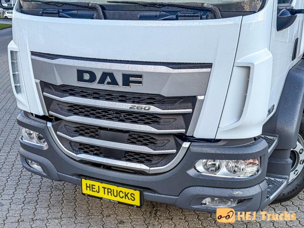 DAF XB 260 FA 4x2 m. Fast Lad/Kran (HMF 1620-K5) 16 to Camiones grúa