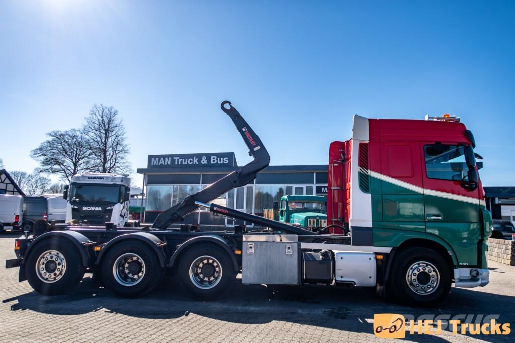 DAF XF 530 8x4/4 m. Kroghejs Vinçli kamyonlar