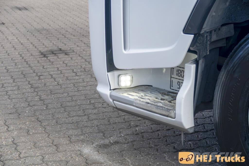 Ford F-MAX 500 Vetopöytäautot