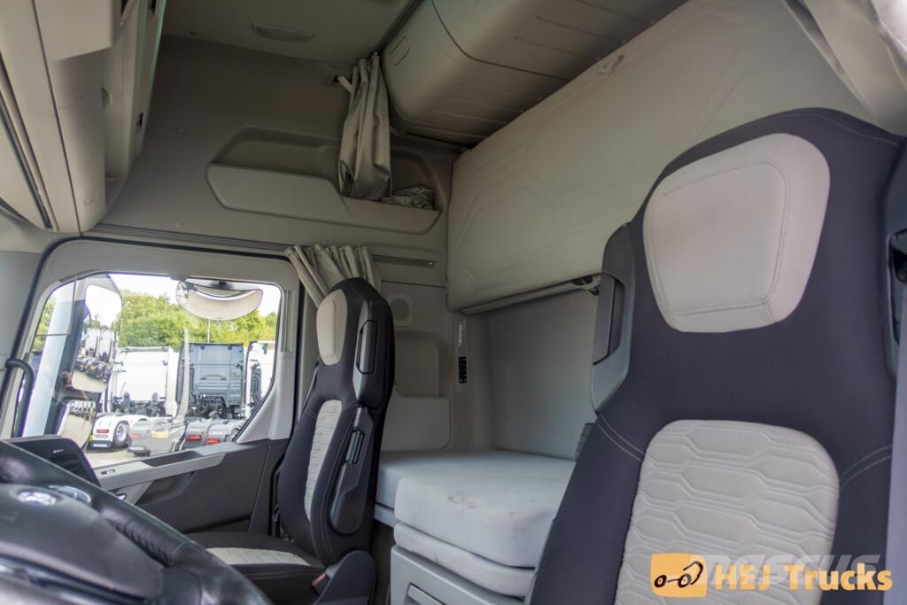 Ford F-MAX 500 Vetopöytäautot