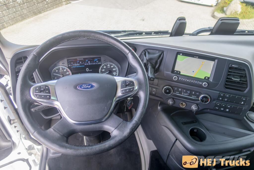 Ford F-MAX 500 Vetopöytäautot