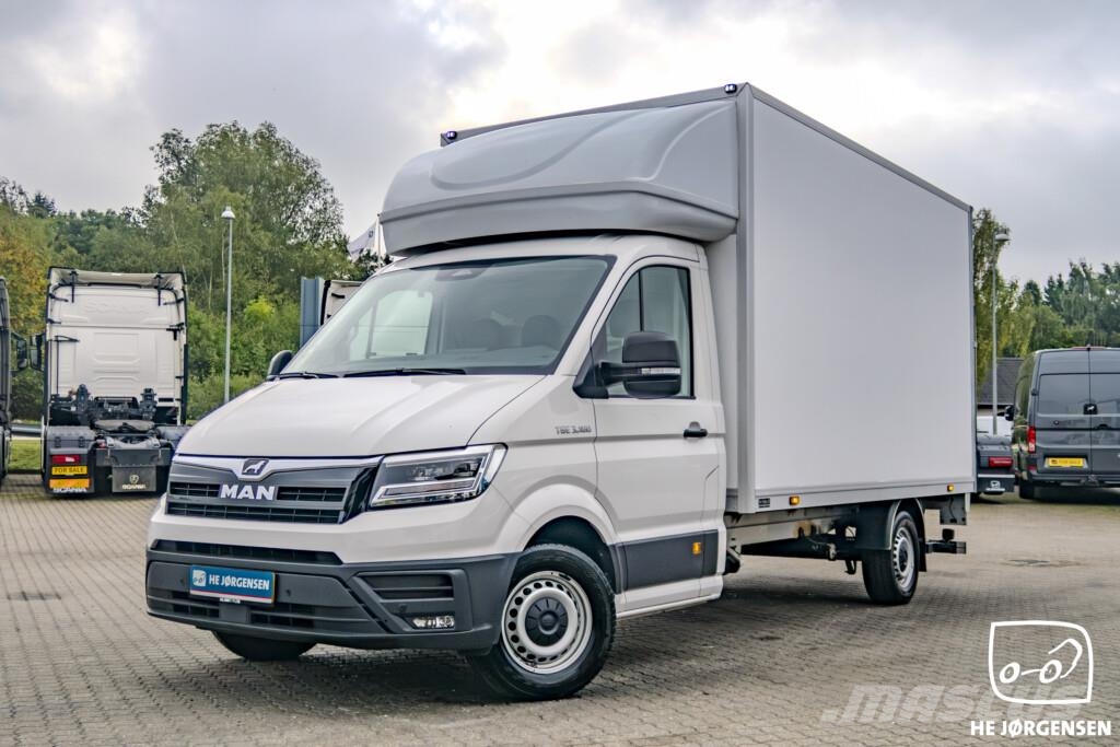 MAN TGE 3.180 4X2F SB m. Box/Lift Lette lastebiler