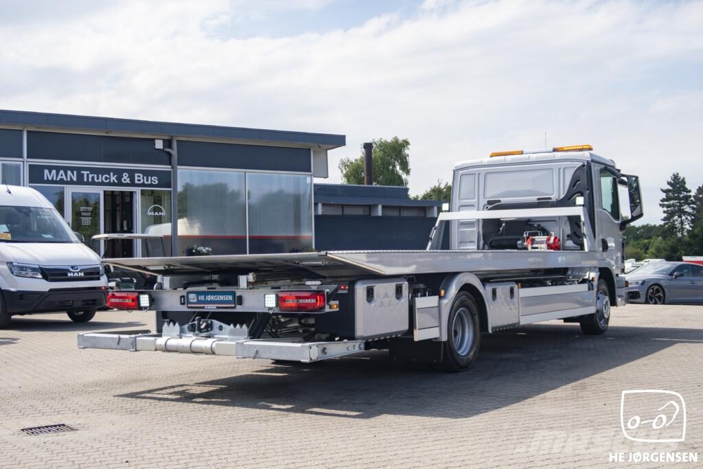 MAN TGL 12.220 4x2 BL CH m. Fejeblad Други