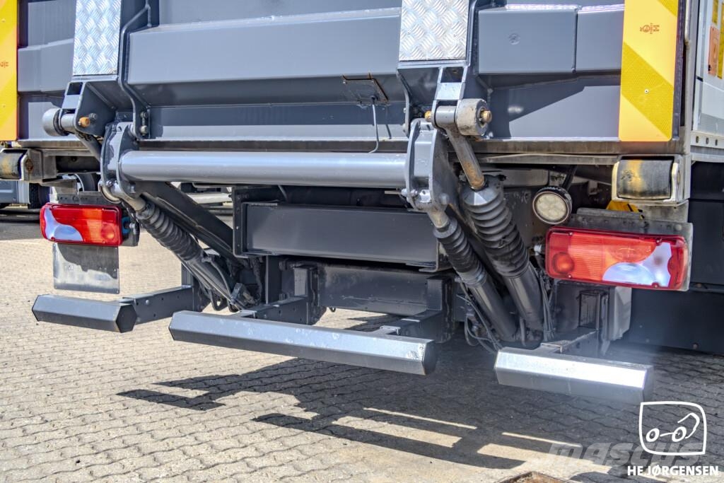 MAN TGM 18.290 4x2 LL Box/Lift m. Foldedøre (18-paller Sanduk kamioni