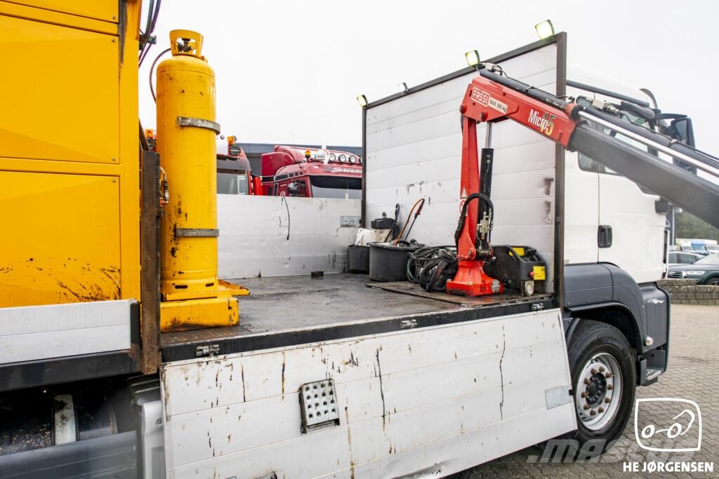 MAN TGS 35.420 8x2-6 BL m. Asfaltkasse/Kran شاحنات الرافعات