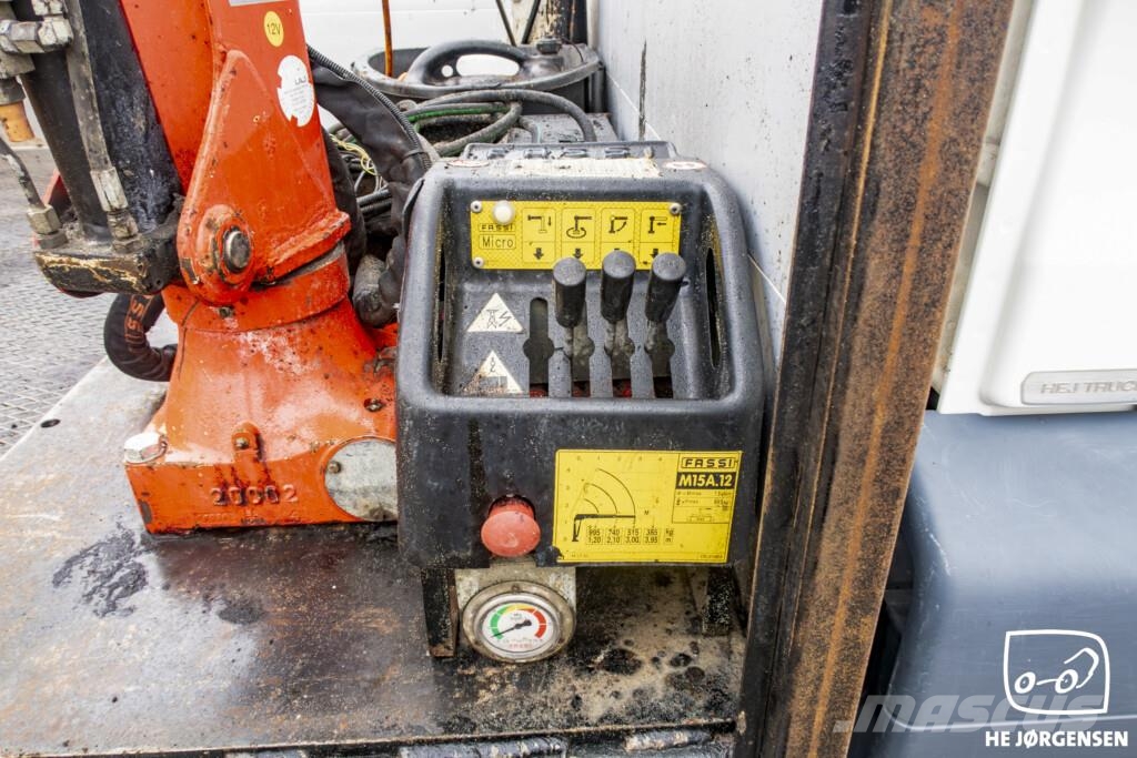 MAN TGS 35.420 8x2-6 BL m. Asfaltkasse/Kran شاحنات الرافعات