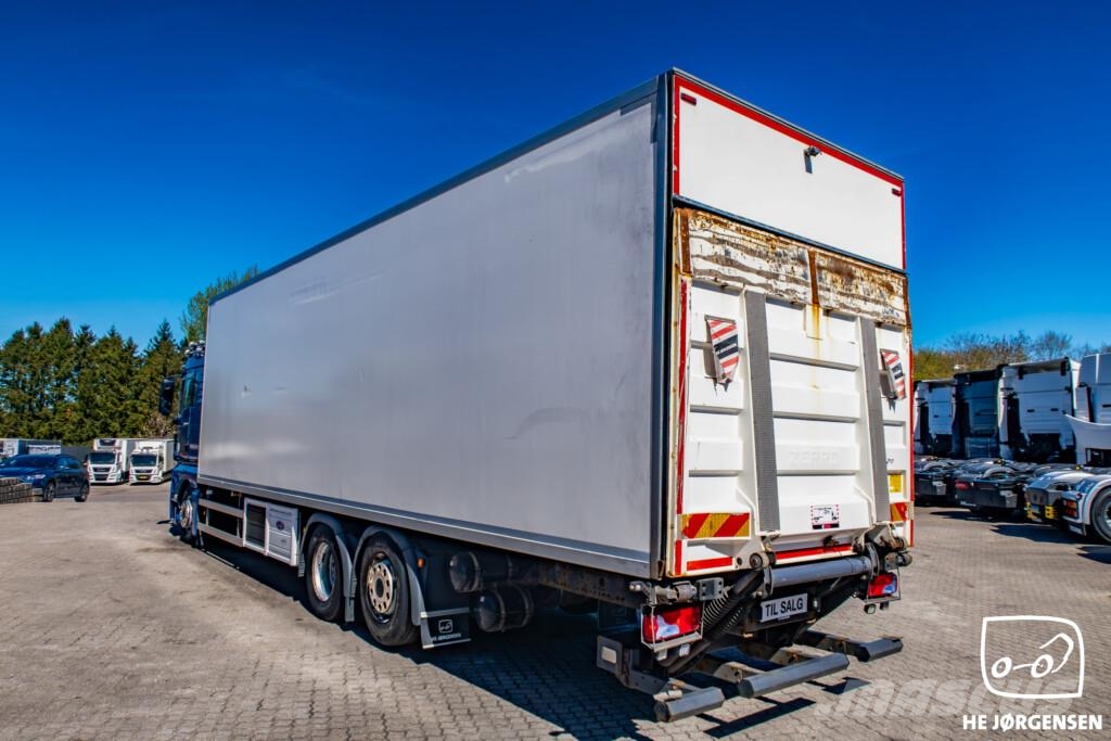 MAN TGX 26.500 6x2*4 LL m. Box/Lift Kølebil (23-paller Bakwagens met gesloten opbouw