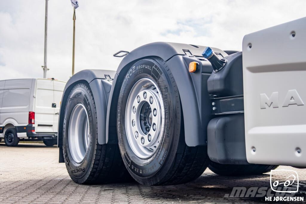MAN TGX 26.520 6x2/2 BL SA Tractor Units