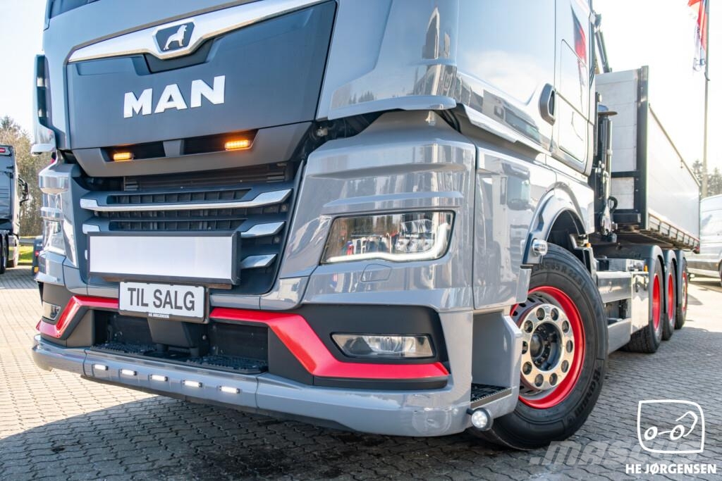 MAN TGX 35.510 8X4/4 BL CH m. Kroghejs/Kran (HMF 3220K Camiones polibrazo