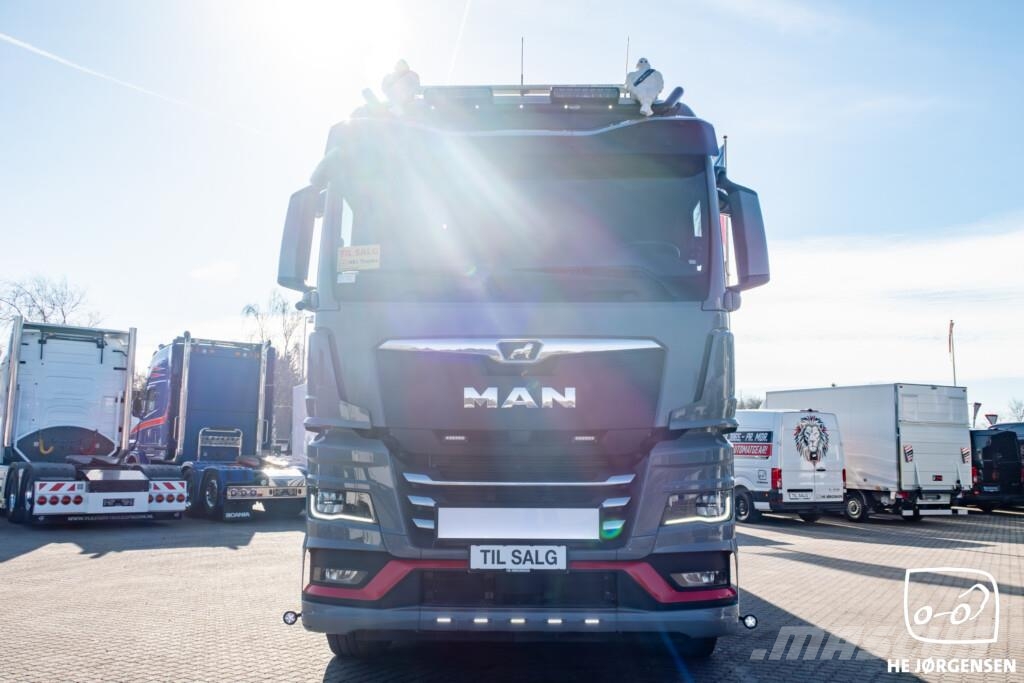 MAN TGX 35.510 8X4/4 BL CH m. Kroghejs/Kran (HMF 3220K Camiones polibrazo