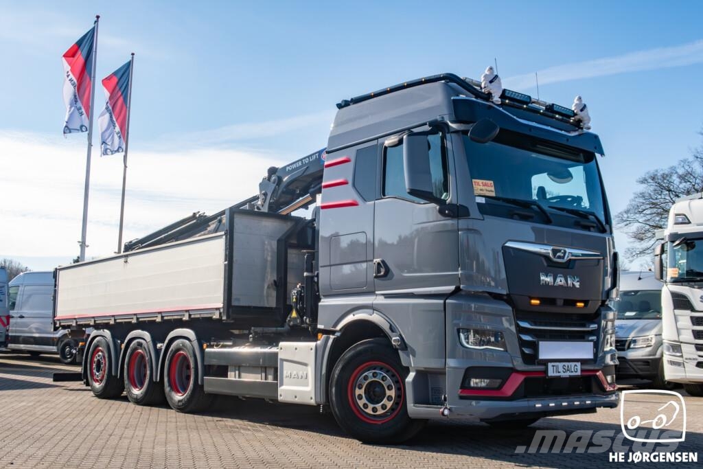 MAN TGX 35.510 8X4/4 BL CH m. Kroghejs/Kran (HMF 3220K Camiones polibrazo